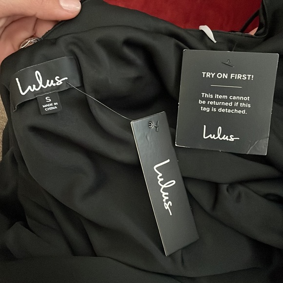 Lulus NWT Mood for Romance Black Floral Print Velvet Wrap Maxi Dress 👗 - Picture 10 of 10